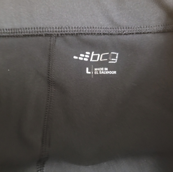 Capris - Picture 2 of 5